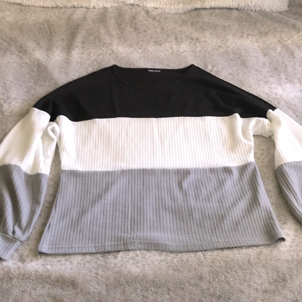 Long sleeve colorblock blouse
